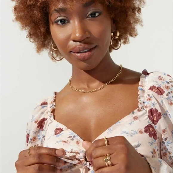 Francesca's Miami Collection Cream Floral Print Blouse S - Picture 4 of 4